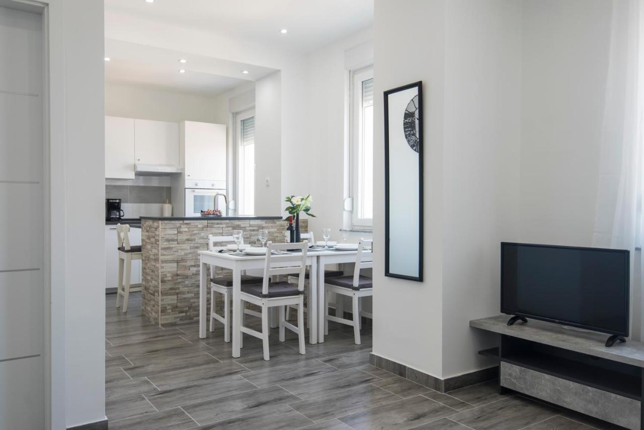 Pleasure Sea View Apartment Zadar Buitenkant foto